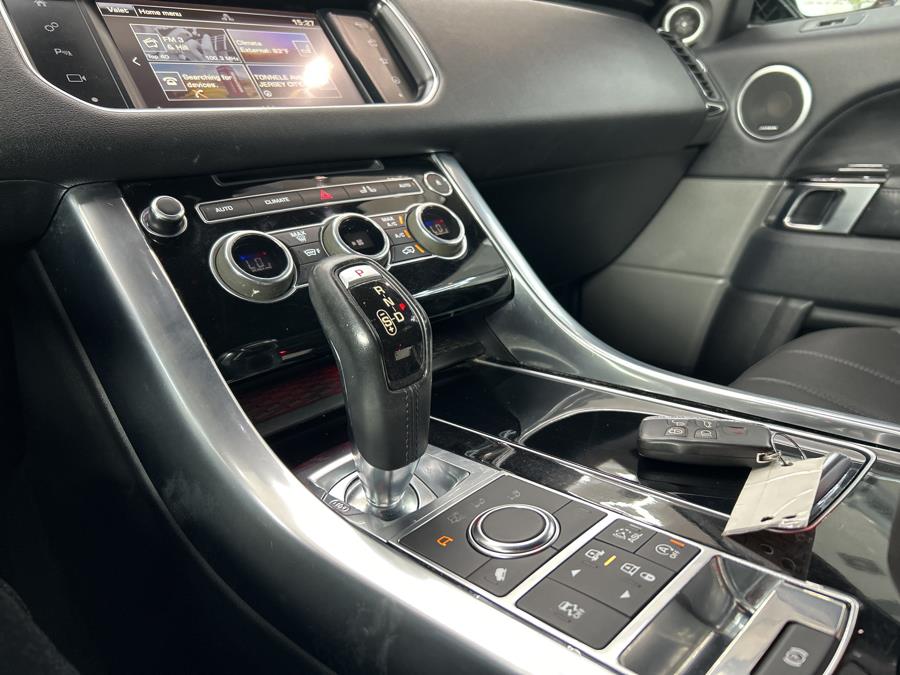 2016 Land Rover Range Rover Sport 4WD 4dr V6 HSE, available for sale in Jersey City, New Jersey | Luxe Auto Galleria. Jersey City, New Jersey 2016 Land Rover Range Rover Sport 4WD 4dr V6 HSE, available for sale in Jersey City, New Jersey | Luxe Auto Galleria. Jersey City, New Jersey