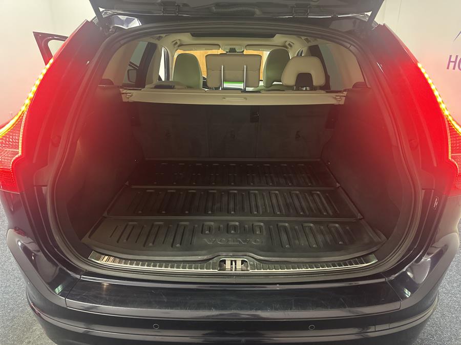 2017 Volvo XC60 T5 AWD Inscription, available for sale in Plainville, Connecticut | New England Auto Sales LLC. Plainville, Connecticut 2017 Volvo XC60 T5 AWD Inscription, available for sale in Plainville, Connecticut | New England Auto Sales LLC. Plainville, Connecticut