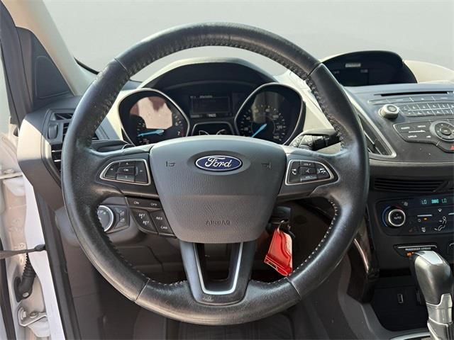 2017 Ford Escape SE, available for sale in Stratford, Connecticut | Wiz Leasing Inc. Stratford, Connecticut 2017 Ford Escape SE, available for sale in Stratford, Connecticut | Wiz Leasing Inc. Stratford, Connecticut