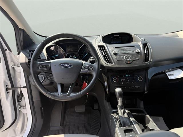 2017 Ford Escape SE, available for sale in Stratford, Connecticut | Wiz Leasing Inc. Stratford, Connecticut 2017 Ford Escape SE, available for sale in Stratford, Connecticut | Wiz Leasing Inc. Stratford, Connecticut