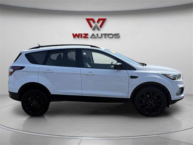 2017 Ford Escape SE, available for sale in Stratford, Connecticut | Wiz Leasing Inc. Stratford, Connecticut 2017 Ford Escape SE, available for sale in Stratford, Connecticut | Wiz Leasing Inc. Stratford, Connecticut
