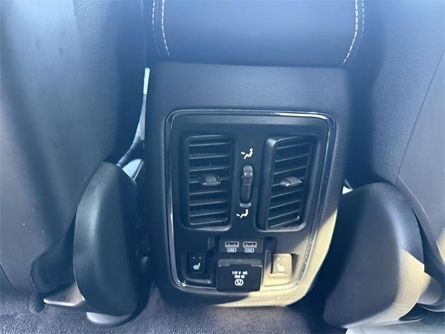 2017 Jeep Grand Cherokee Limited, available for sale in Stratford, Connecticut | Wiz Leasing Inc. Stratford, Connecticut 2017 Jeep Grand Cherokee Limited, available for sale in Stratford, Connecticut | Wiz Leasing Inc. Stratford, Connecticut