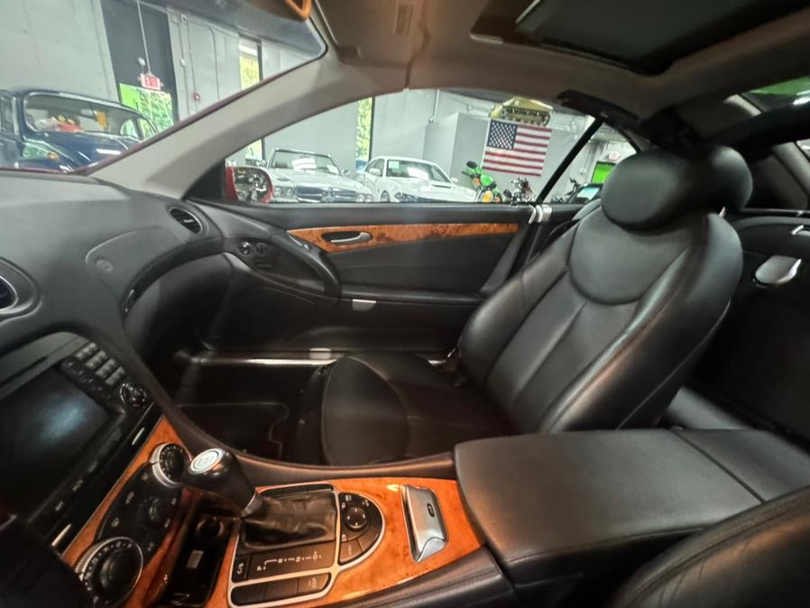 2007 Mercedes-Benz SL-Class 2dr Roadster 5.5L V8, available for sale in Oxford, Connecticut | Buonauto Enterprises. Oxford, Connecticut 2007 Mercedes-Benz SL-Class 2dr Roadster 5.5L V8, available for sale in Oxford, Connecticut | Buonauto Enterprises. Oxford, Connecticut