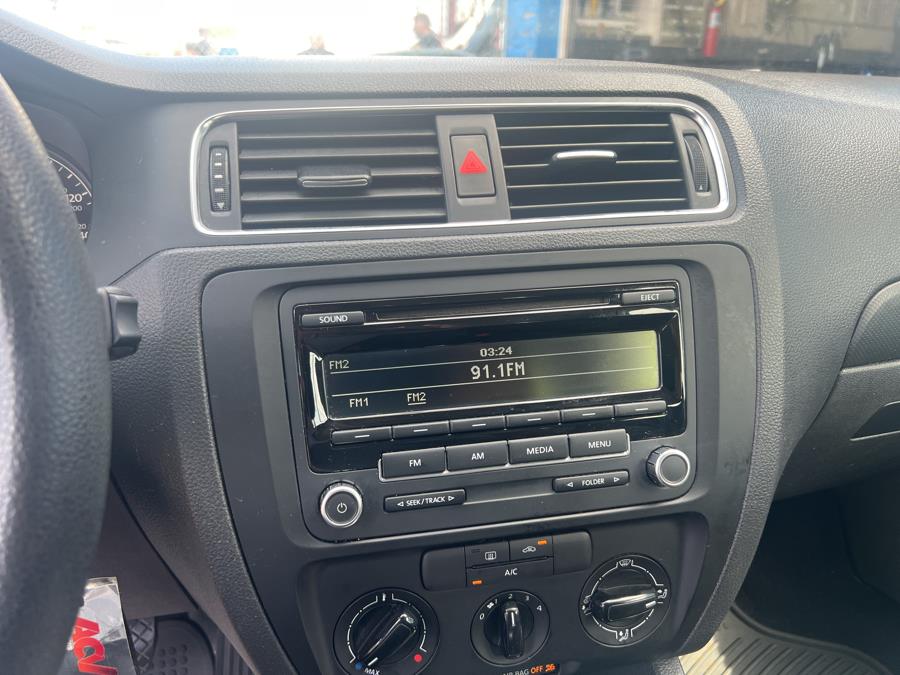 2014 Volkswagen Jetta Sedan 4dr Auto S, available for sale in Stamford, Connecticut | Harbor View Auto Sales LLC. Stamford, Connecticut 2014 Volkswagen Jetta Sedan 4dr Auto S, available for sale in Stamford, Connecticut | Harbor View Auto Sales LLC. Stamford, Connecticut