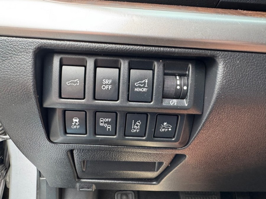 2015 Subaru Outback 4dr Wgn 2.5i Limited PZEV, available for sale in West Springfield, Massachusetts | Union Street Auto Sales. West Springfield, Massachusetts 2015 Subaru Outback 4dr Wgn 2.5i Limited PZEV, available for sale in West Springfield, Massachusetts | Union Street Auto Sales. West Springfield, Massachusetts