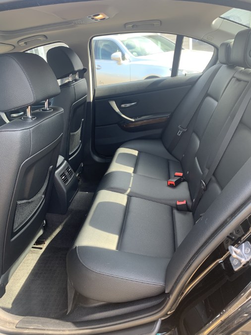 2009 BMW 3 Series 4dr Sdn 328i xDrive AWD SULEV, available for sale in Clinton, Connecticut | M&M Motors International. Clinton, Connecticut 2009 BMW 3 Series 4dr Sdn 328i xDrive AWD SULEV, available for sale in Clinton, Connecticut | M&M Motors International. Clinton, Connecticut