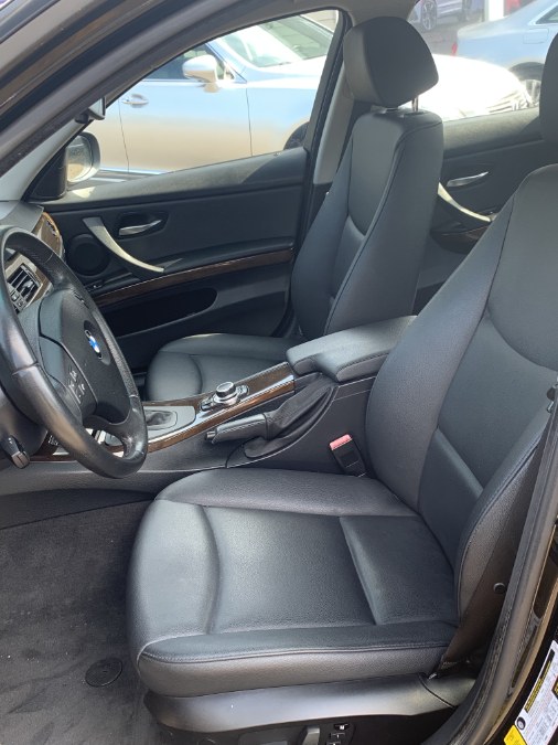 2009 BMW 3 Series 4dr Sdn 328i xDrive AWD SULEV, available for sale in Clinton, Connecticut | M&M Motors International. Clinton, Connecticut 2009 BMW 3 Series 4dr Sdn 328i xDrive AWD SULEV, available for sale in Clinton, Connecticut | M&M Motors International. Clinton, Connecticut