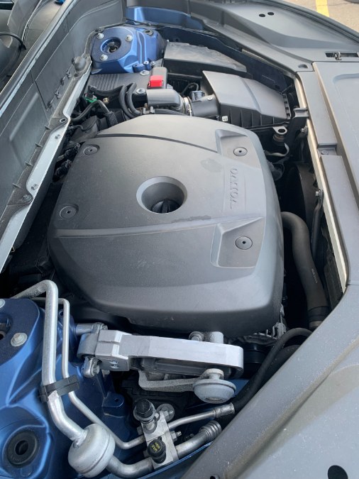 2017 Volvo XC90 T6 AWD 7-Passenger R-Design, available for sale in Clinton, Connecticut | M&M Motors International. Clinton, Connecticut 2017 Volvo XC90 T6 AWD 7-Passenger R-Design, available for sale in Clinton, Connecticut | M&M Motors International. Clinton, Connecticut