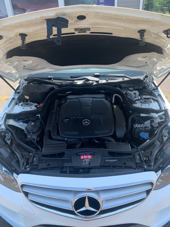 2016 Mercedes-Benz E-Class 4dr Sdn E 350 Luxury 4MATIC, available for sale in Clinton, Connecticut | M&M Motors International. Clinton, Connecticut 2016 Mercedes-Benz E-Class 4dr Sdn E 350 Luxury 4MATIC, available for sale in Clinton, Connecticut | M&M Motors International. Clinton, Connecticut