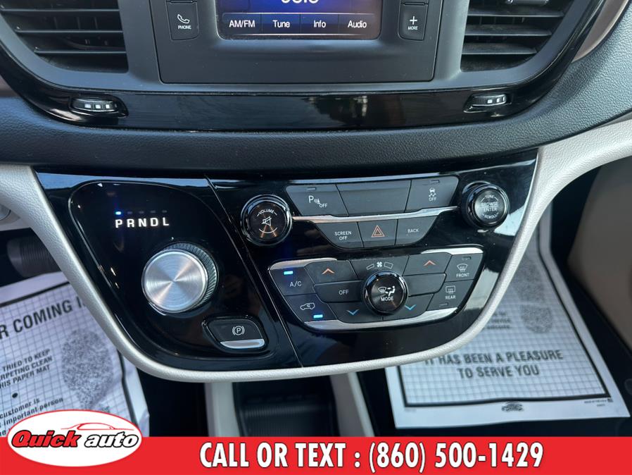 2017 Chrysler Pacifica LX FWD, available for sale in Bristol, Connecticut | Quick Auto LLC. Bristol, Connecticut 2017 Chrysler Pacifica LX FWD, available for sale in Bristol, Connecticut | Quick Auto LLC. Bristol, Connecticut