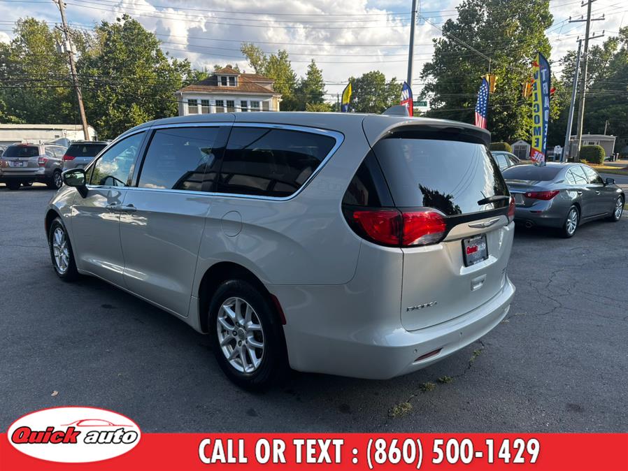 2017 Chrysler Pacifica LX FWD, available for sale in Bristol, Connecticut | Quick Auto LLC. Bristol, Connecticut 2017 Chrysler Pacifica LX FWD, available for sale in Bristol, Connecticut | Quick Auto LLC. Bristol, Connecticut
