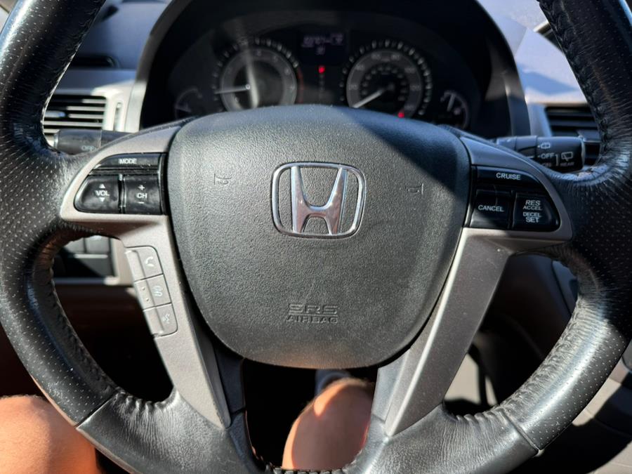 2016 Honda Odyssey 5dr EX-L, available for sale in Manchester, Connecticut | Carsonmain LLC. Manchester, Connecticut 2016 Honda Odyssey 5dr EX-L, available for sale in Manchester, Connecticut | Carsonmain LLC. Manchester, Connecticut