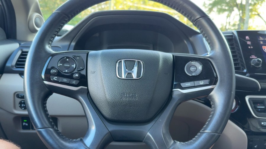 2020 Honda Pilot Touring 7-Passenger AWD, available for sale in Waterbury, Connecticut | West End Automotive Center. Waterbury, Connecticut 2020 Honda Pilot Touring 7-Passenger AWD, available for sale in Waterbury, Connecticut | West End Automotive Center. Waterbury, Connecticut