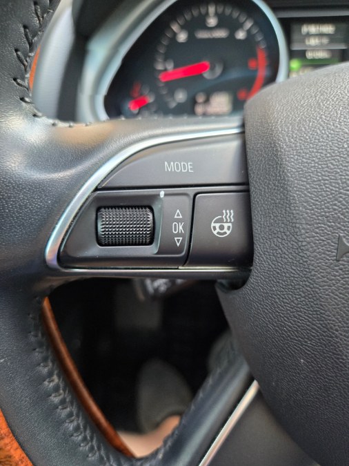 2015 Audi Q7 quattro 4dr 3.0L TDI Premium Plus, available for sale in Bristol, Connecticut | Dealmax Motors LLC. Bristol, Connecticut 2015 Audi Q7 quattro 4dr 3.0L TDI Premium Plus, available for sale in Bristol, Connecticut | Dealmax Motors LLC. Bristol, Connecticut