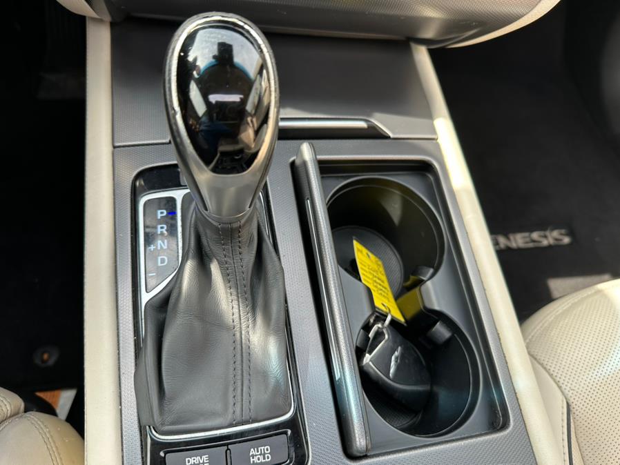 2015 Hyundai Genesis 4dr Sdn V6 3.8L AWD, available for sale in South Windsor, Connecticut | Mike And Tony Auto Sales, Inc. South Windsor, Connecticut 2015 Hyundai Genesis 4dr Sdn V6 3.8L AWD, available for sale in South Windsor, Connecticut | Mike And Tony Auto Sales, Inc. South Windsor, Connecticut