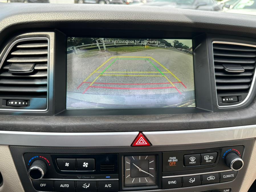2015 Hyundai Genesis 4dr Sdn V6 3.8L AWD, available for sale in South Windsor, Connecticut | Mike And Tony Auto Sales, Inc. South Windsor, Connecticut 2015 Hyundai Genesis 4dr Sdn V6 3.8L AWD, available for sale in South Windsor, Connecticut | Mike And Tony Auto Sales, Inc. South Windsor, Connecticut