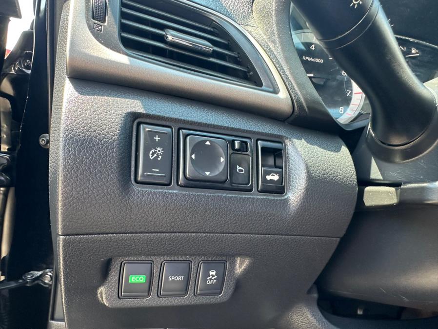 2013 Nissan Sentra 4dr Sdn I4 CVT SR, available for sale in South Windsor, Connecticut | Mike And Tony Auto Sales, Inc. South Windsor, Connecticut 2013 Nissan Sentra 4dr Sdn I4 CVT SR, available for sale in South Windsor, Connecticut | Mike And Tony Auto Sales, Inc. South Windsor, Connecticut