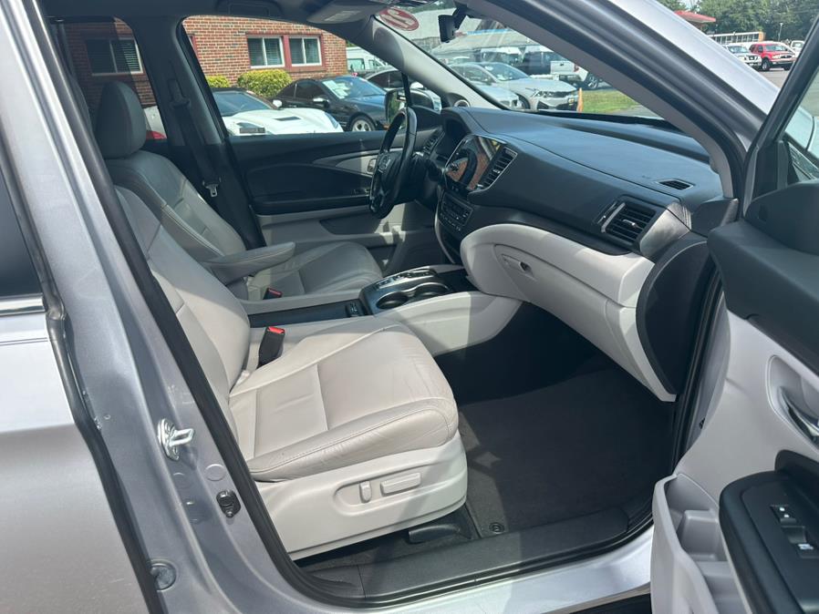 2021 Honda Pilot Special Edition AWD, available for sale in South Windsor, Connecticut | Mike And Tony Auto Sales, Inc. South Windsor, Connecticut 2021 Honda Pilot Special Edition AWD, available for sale in South Windsor, Connecticut | Mike And Tony Auto Sales, Inc. South Windsor, Connecticut