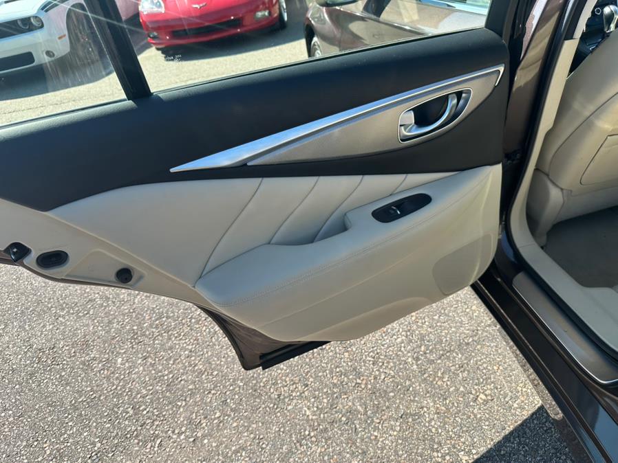 2014 Infiniti Q50 4dr Sdn Premium AWD, available for sale in South Windsor, Connecticut | Mike And Tony Auto Sales, Inc. South Windsor, Connecticut 2014 Infiniti Q50 4dr Sdn Premium AWD, available for sale in South Windsor, Connecticut | Mike And Tony Auto Sales, Inc. South Windsor, Connecticut