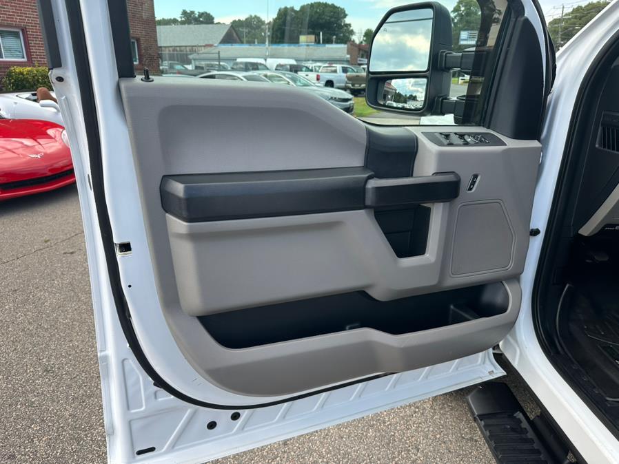 2019 Ford Super Duty F-350 SRW XL 4WD Crew Cab 8'' Box, available for sale in South Windsor, Connecticut | Mike And Tony Auto Sales, Inc. South Windsor, Connecticut 2019 Ford Super Duty F-350 SRW XL 4WD Crew Cab 8'' Box, available for sale in South Windsor, Connecticut | Mike And Tony Auto Sales, Inc. South Windsor, Connecticut