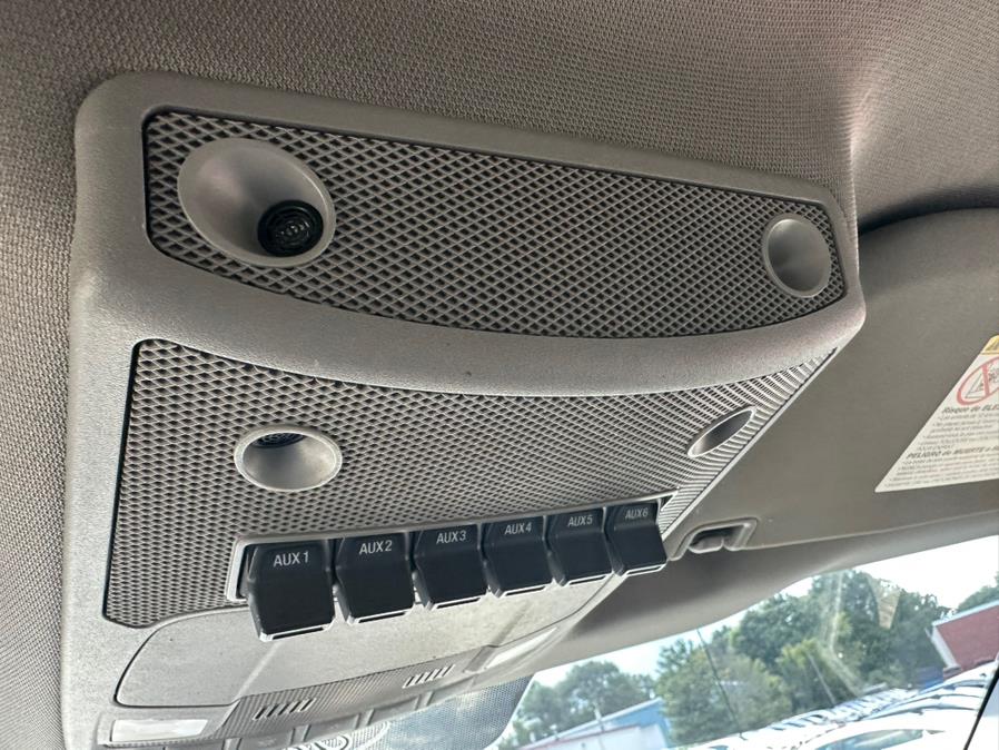 2019 Ford Super Duty F-350 SRW XL 4WD Crew Cab 8'' Box, available for sale in South Windsor, Connecticut | Mike And Tony Auto Sales, Inc. South Windsor, Connecticut 2019 Ford Super Duty F-350 SRW XL 4WD Crew Cab 8'' Box, available for sale in South Windsor, Connecticut | Mike And Tony Auto Sales, Inc. South Windsor, Connecticut