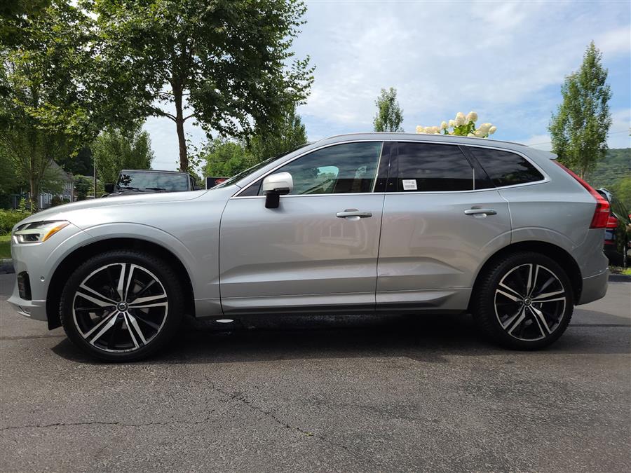 2018 Volvo XC60 T5 R-Design photo 40