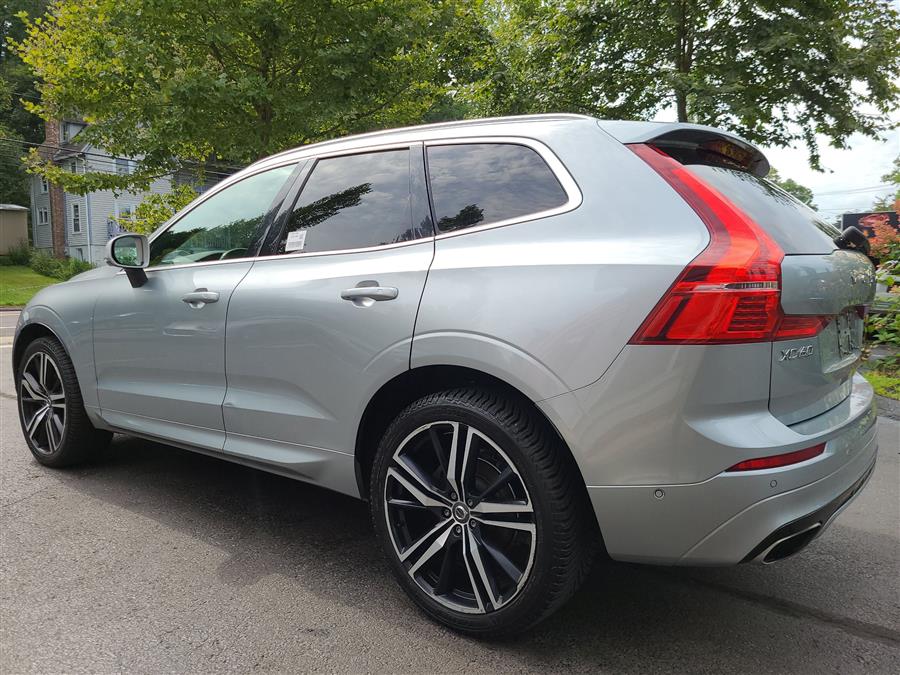 2018 Volvo XC60 T5 R-Design photo 42