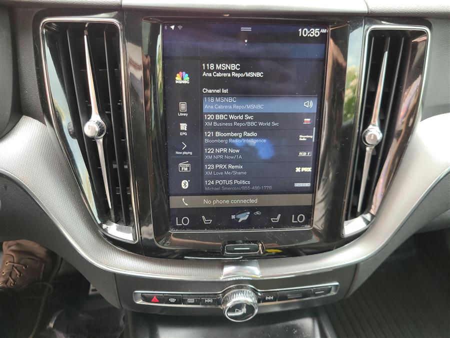2018 Volvo XC60 T5 R-Design photo 43