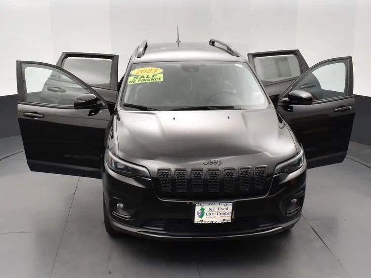 2023 Jeep Cherokee Altitude Lux Sport Utility 4D, available for sale in Irvington, New Jersey | NJ Used Cars Center. Irvington, New Jersey 2023 Jeep Cherokee Altitude Lux Sport Utility 4D, available for sale in Irvington, New Jersey | NJ Used Cars Center. Irvington, New Jersey