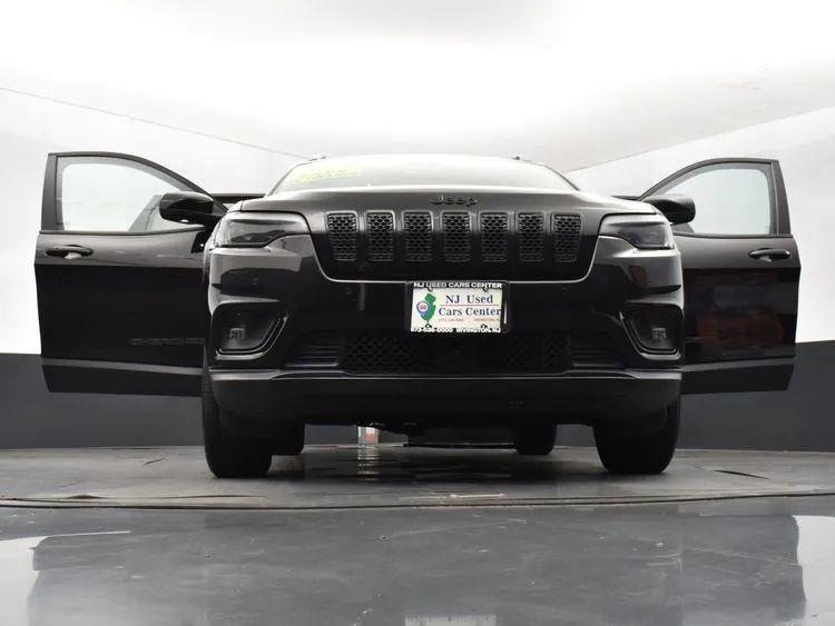 2023 Jeep Cherokee Altitude Lux Sport Utility 4D, available for sale in Irvington, New Jersey | NJ Used Cars Center. Irvington, New Jersey 2023 Jeep Cherokee Altitude Lux Sport Utility 4D, available for sale in Irvington, New Jersey | NJ Used Cars Center. Irvington, New Jersey