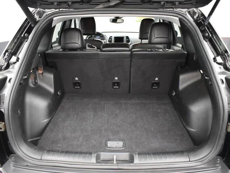 2023 Jeep Cherokee Altitude Lux Sport Utility 4D, available for sale in Irvington, New Jersey | NJ Used Cars Center. Irvington, New Jersey 2023 Jeep Cherokee Altitude Lux Sport Utility 4D, available for sale in Irvington, New Jersey | NJ Used Cars Center. Irvington, New Jersey