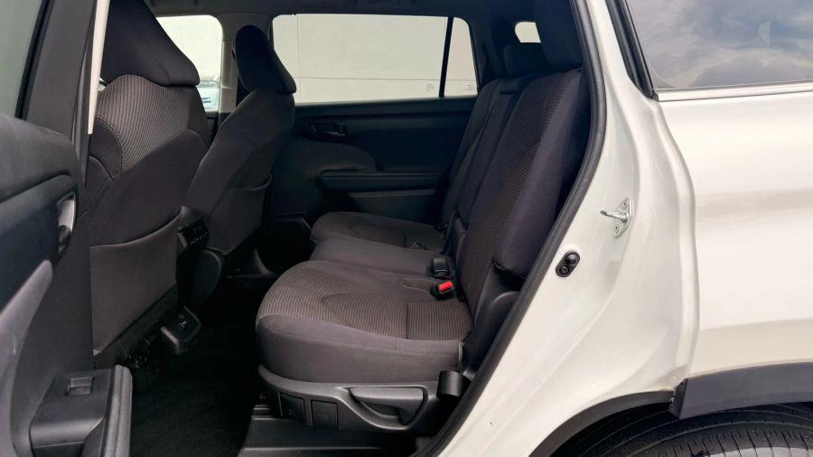 2021 Toyota Highlander LE Sport Utility 4D, available for sale in Linden, New Jersey | Route 27 Auto Mall. Linden, New Jersey 2021 Toyota Highlander LE Sport Utility 4D, available for sale in Linden, New Jersey | Route 27 Auto Mall. Linden, New Jersey