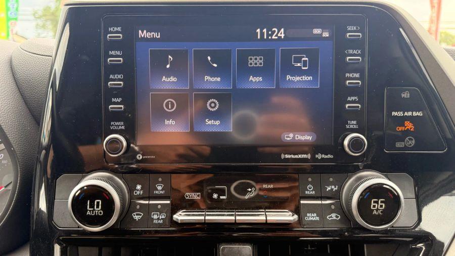 2021 Toyota Highlander LE Sport Utility 4D, available for sale in Linden, New Jersey | Route 27 Auto Mall. Linden, New Jersey 2021 Toyota Highlander LE Sport Utility 4D, available for sale in Linden, New Jersey | Route 27 Auto Mall. Linden, New Jersey