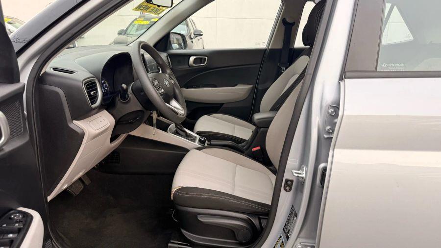 2020 Hyundai Venue SEL Sport Utility 4D, available for sale in Linden, New Jersey | Route 27 Auto Mall. Linden, New Jersey 2020 Hyundai Venue SEL Sport Utility 4D, available for sale in Linden, New Jersey | Route 27 Auto Mall. Linden, New Jersey
