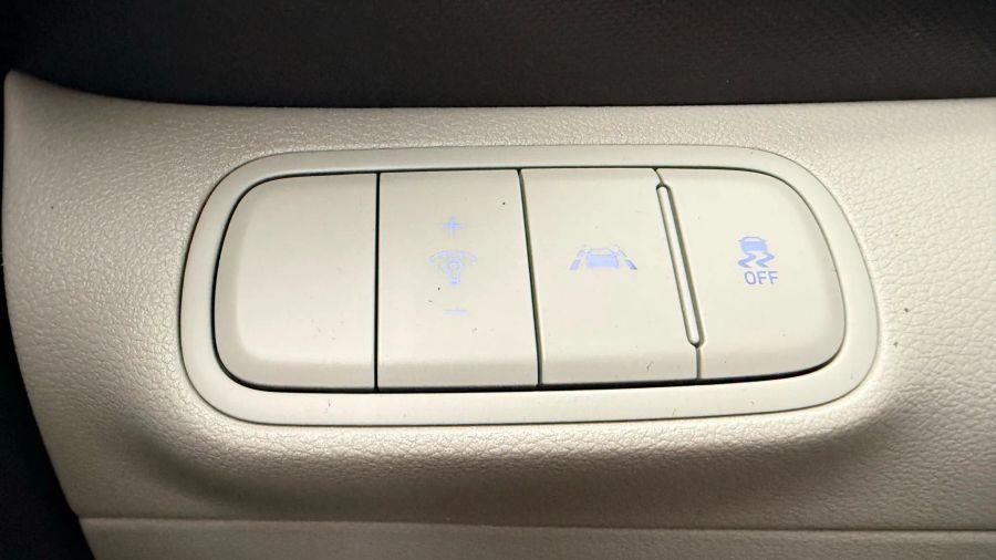 2020 Hyundai Venue SEL Sport Utility 4D, available for sale in Linden, New Jersey | Route 27 Auto Mall. Linden, New Jersey 2020 Hyundai Venue SEL Sport Utility 4D, available for sale in Linden, New Jersey | Route 27 Auto Mall. Linden, New Jersey