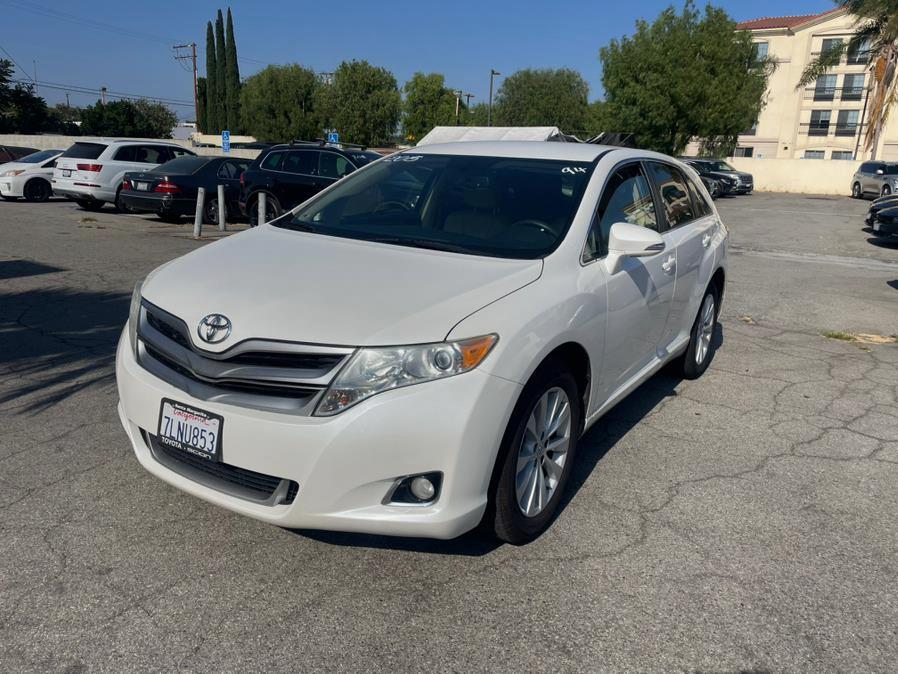 2015 Toyota Venza 4dr Wgn I4 FWD LE (Natl), available for sale in Hawaiian Gardens, California | Luxe Motors. Hawaiian Gardens, California 2015 Toyota Venza 4dr Wgn I4 FWD LE (Natl), available for sale in Hawaiian Gardens, California | Luxe Motors. Hawaiian Gardens, California