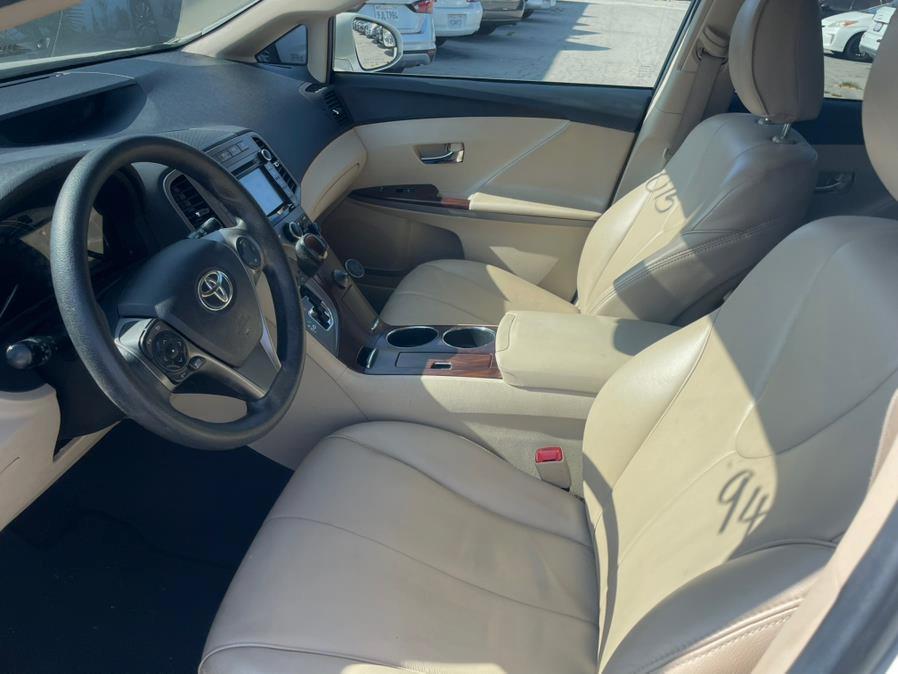 2015 Toyota Venza 4dr Wgn I4 FWD LE (Natl), available for sale in Hawaiian Gardens, California | Luxe Motors. Hawaiian Gardens, California 2015 Toyota Venza 4dr Wgn I4 FWD LE (Natl), available for sale in Hawaiian Gardens, California | Luxe Motors. Hawaiian Gardens, California