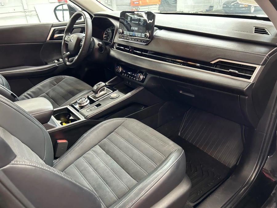 2023 Mitsubishi Outlander SE Sport Utility 4D, available for sale in Garfield, New Jersey | Urban Motors Collection. Garfield, New Jersey 2023 Mitsubishi Outlander SE Sport Utility 4D, available for sale in Garfield, New Jersey | Urban Motors Collection. Garfield, New Jersey