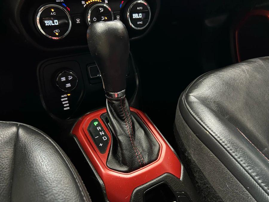 2017 Jeep Renegade Trailhawk Sport Utility 4D, available for sale in Garfield, New Jersey | Urban Motors Collection. Garfield, New Jersey 2017 Jeep Renegade Trailhawk Sport Utility 4D, available for sale in Garfield, New Jersey | Urban Motors Collection. Garfield, New Jersey