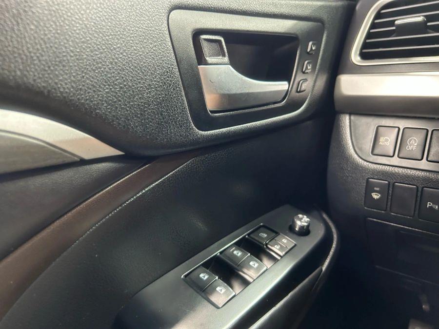 2017 Toyota Highlander Limited Sport Utility 4D, available for sale in Garfield, New Jersey | Urban Motors Collection. Garfield, New Jersey 2017 Toyota Highlander Limited Sport Utility 4D, available for sale in Garfield, New Jersey | Urban Motors Collection. Garfield, New Jersey