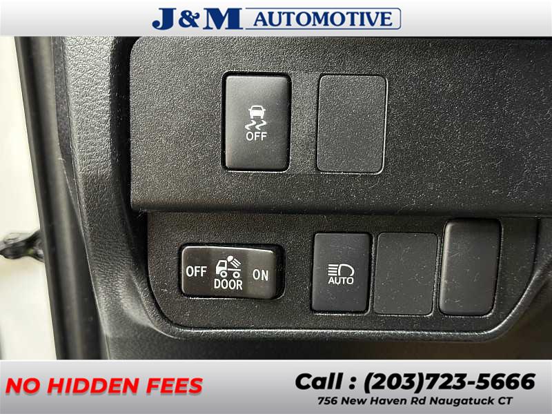 2020 Toyota Tacoma SR5, available for sale in Naugatuck, Connecticut | J&M Automotive Sls&Svc LLC. Naugatuck, Connecticut 2020 Toyota Tacoma SR5, available for sale in Naugatuck, Connecticut | J&M Automotive Sls&Svc LLC. Naugatuck, Connecticut