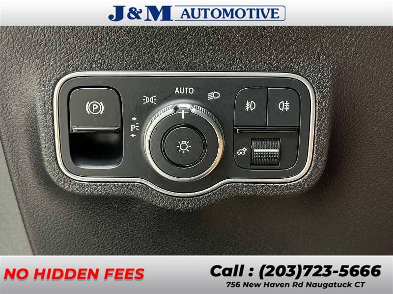 2022 Mercedes-benz Glb GLB 250, available for sale in Naugatuck, Connecticut | J&M Automotive Sls&Svc LLC. Naugatuck, Connecticut 2022 Mercedes-benz Glb GLB 250, available for sale in Naugatuck, Connecticut | J&M Automotive Sls&Svc LLC. Naugatuck, Connecticut
