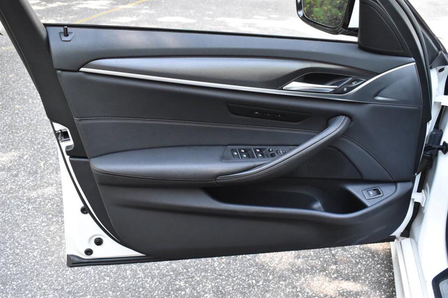 2022 BMW 5 Series 530i xDrive AWD 4dr Sedan, available for sale in Great Neck, New York | Camy Cars. Great Neck, New York 2022 BMW 5 Series 530i xDrive AWD 4dr Sedan, available for sale in Great Neck, New York | Camy Cars. Great Neck, New York
