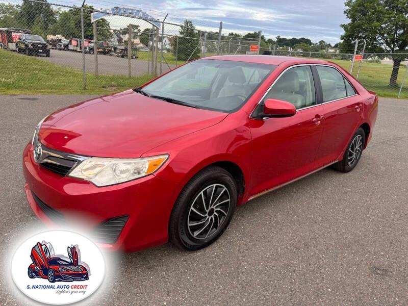 2013 Toyota Camry 4dr Sdn I4 Auto LE (Natl), available for sale in Meriden, Connecticut | Sandra Auto Broker LLC. Meriden, Connecticut 2013 Toyota Camry 4dr Sdn I4 Auto LE (Natl), available for sale in Meriden, Connecticut | Sandra Auto Broker LLC. Meriden, Connecticut