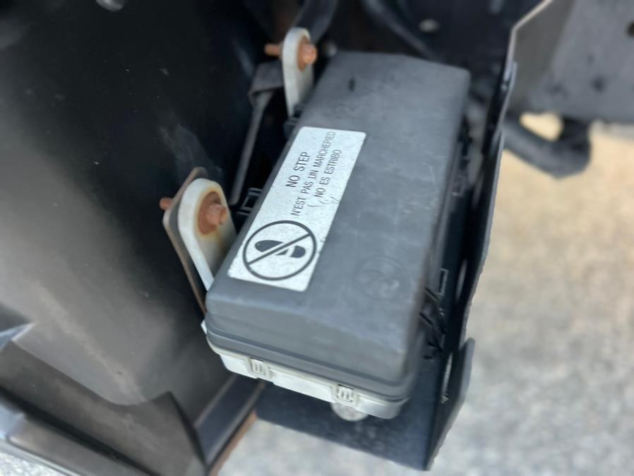2018 Isuzu NPR-HD 16FT MORGAN BOX/TOMMY LIFTGATE, available for sale in Paterson, New Jersey | Speedway Commercial Motors LLC. Paterson, New Jersey 2018 Isuzu NPR-HD 16FT MORGAN BOX/TOMMY LIFTGATE, available for sale in Paterson, New Jersey | Speedway Commercial Motors LLC. Paterson, New Jersey