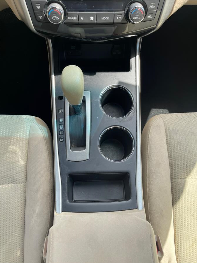 2015 Nissan Altima 4dr Sdn I4 2.5 SV, available for sale in Bloomfield, Connecticut | AXA Car Sales and Repair LLC. Bloomfield, Connecticut 2015 Nissan Altima 4dr Sdn I4 2.5 SV, available for sale in Bloomfield, Connecticut | AXA Car Sales and Repair LLC. Bloomfield, Connecticut
