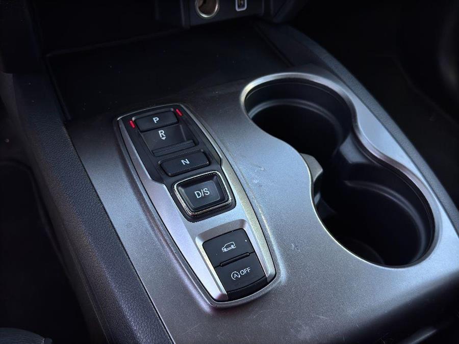 2022 Honda Pilot EX-L, available for sale in Woodside, New York | Drive Central. Woodside, New York 2022 Honda Pilot EX-L, available for sale in Woodside, New York | Drive Central. Woodside, New York