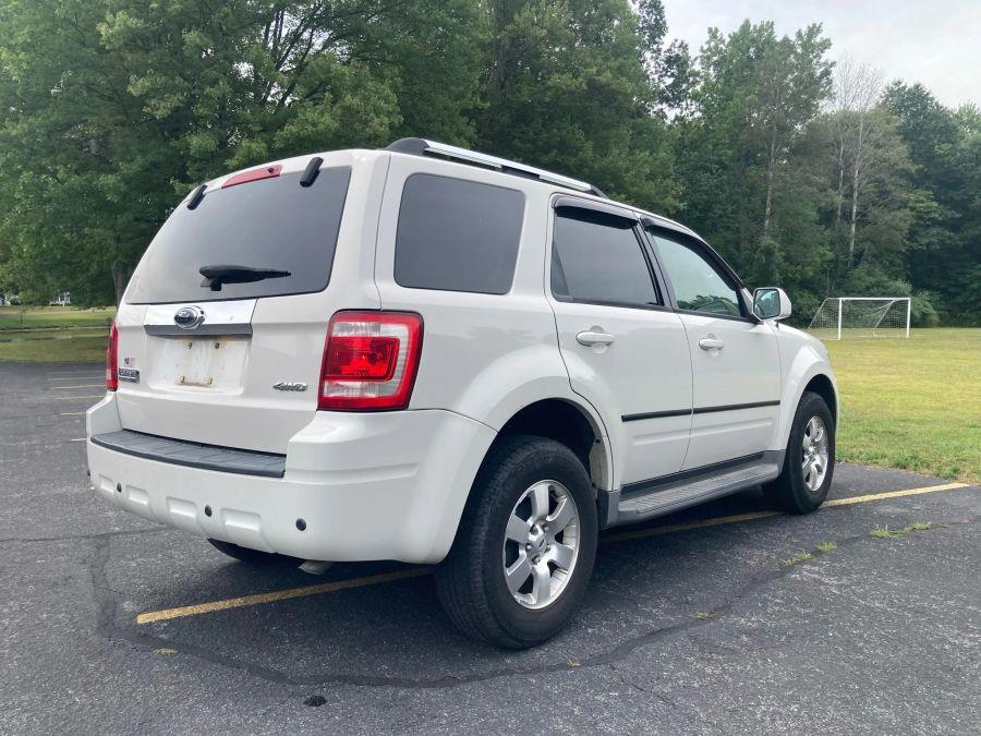 2009 Ford Escape Limited Sport Utility 4D, available for sale in Wolcott, New York | Auto Hunter CNY. Wolcott, New York 2009 Ford Escape Limited Sport Utility 4D, available for sale in Wolcott, New York | Auto Hunter CNY. Wolcott, New York