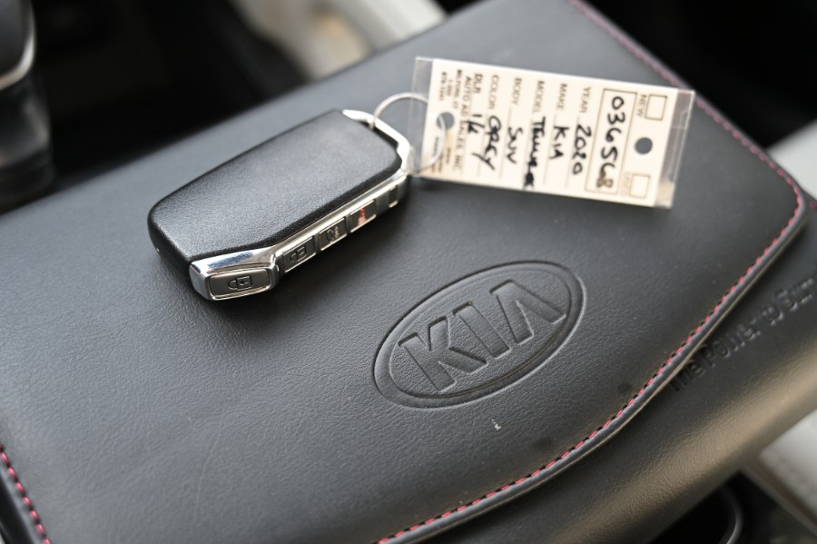 2020 Kia Telluride EX AWD, available for sale in Waterbury, Connecticut | Highline Car Connection. Waterbury, Connecticut 2020 Kia Telluride EX AWD, available for sale in Waterbury, Connecticut | Highline Car Connection. Waterbury, Connecticut