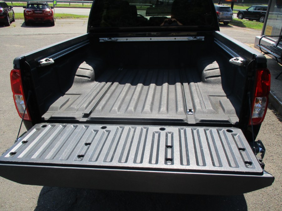 2013 Nissan Frontier SL 4x4, available for sale in Meriden, Connecticut | Cos Central Auto. Meriden, Connecticut 2013 Nissan Frontier SL 4x4, available for sale in Meriden, Connecticut | Cos Central Auto. Meriden, Connecticut